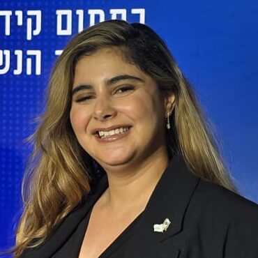 לי שפילריין נהרי | מנהלת תחום פיתוח ומחקר